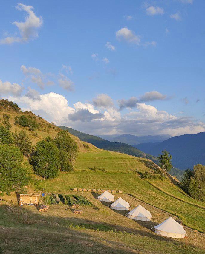 Lodg'Ing Secret Camp Ariege Ξενοδοχείο Lordat Εξωτερικό φωτογραφία